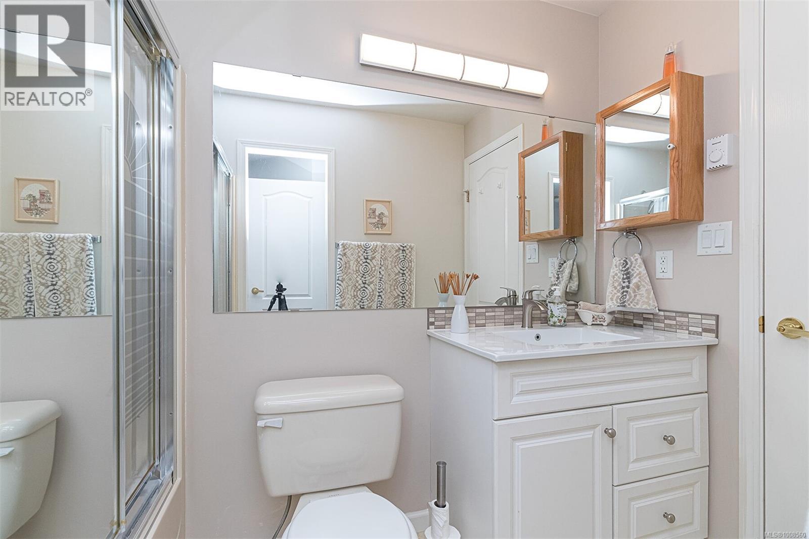 537 Fairways Place Property Photo 43