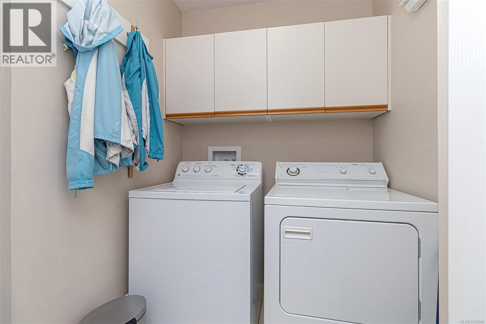 537 Fairways Place Property Photo 44