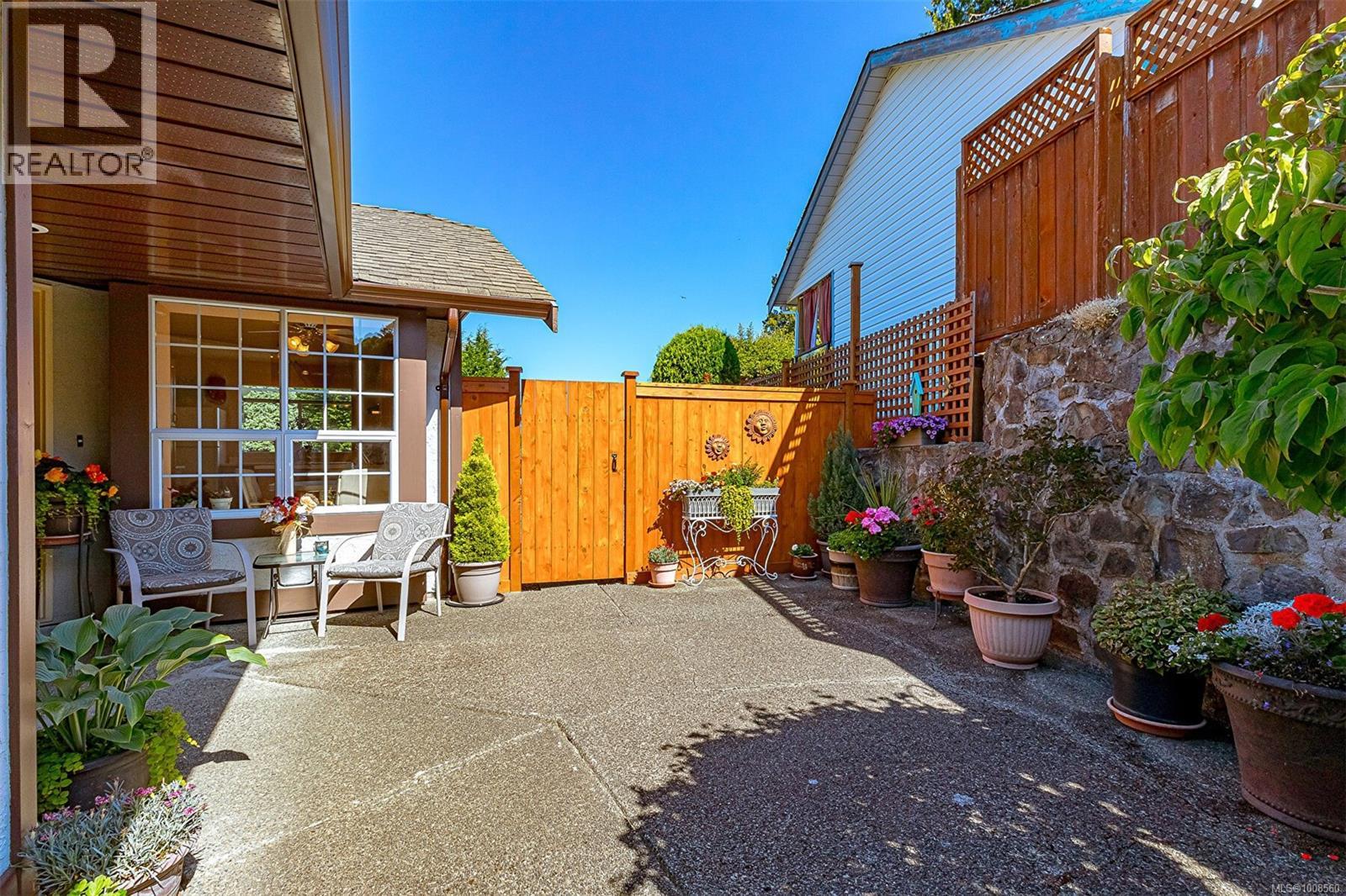 537 Fairways Place Property Photo 46