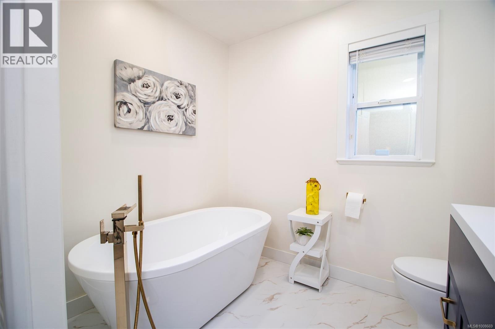 1960 Emma Way Property Photo 25