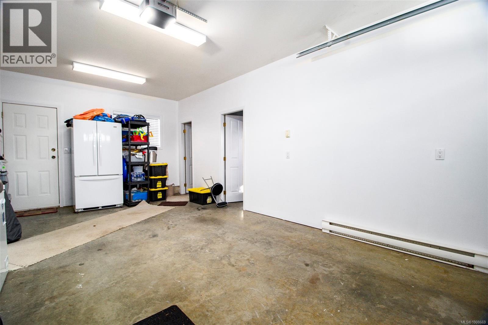 1960 Emma Way Property Photo 43