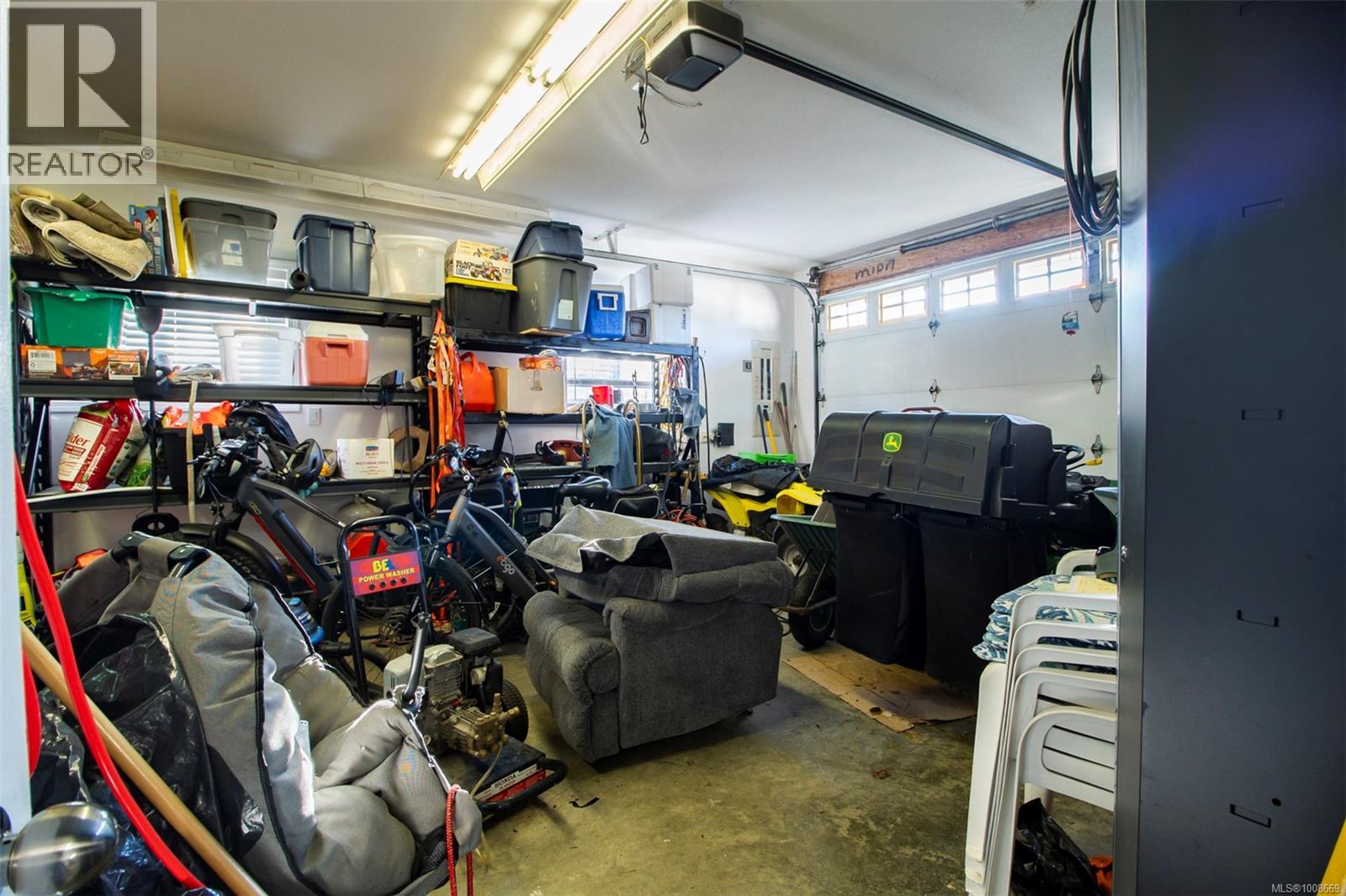 1960 Emma Way Property Photo 45