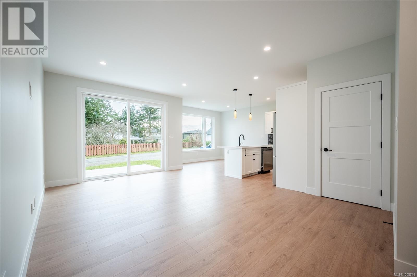 91 Dahl Road #3 Property Photo 13