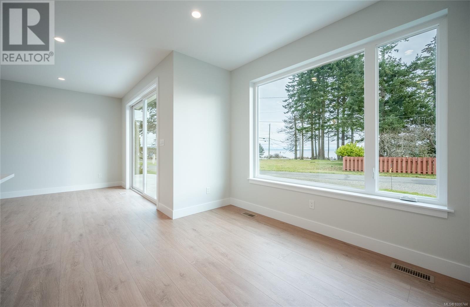 91 Dahl Road #3 Property Photo 16