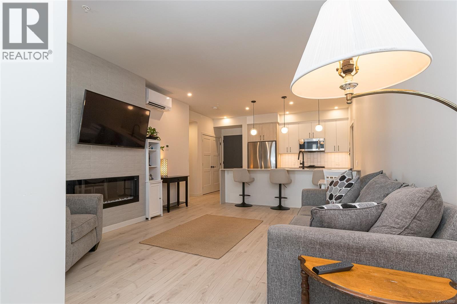 208 958 Pharoah Mews Property Photo 6