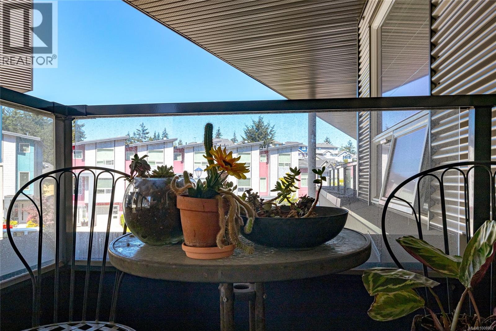 208 958 Pharoah Mews Property Photo 17