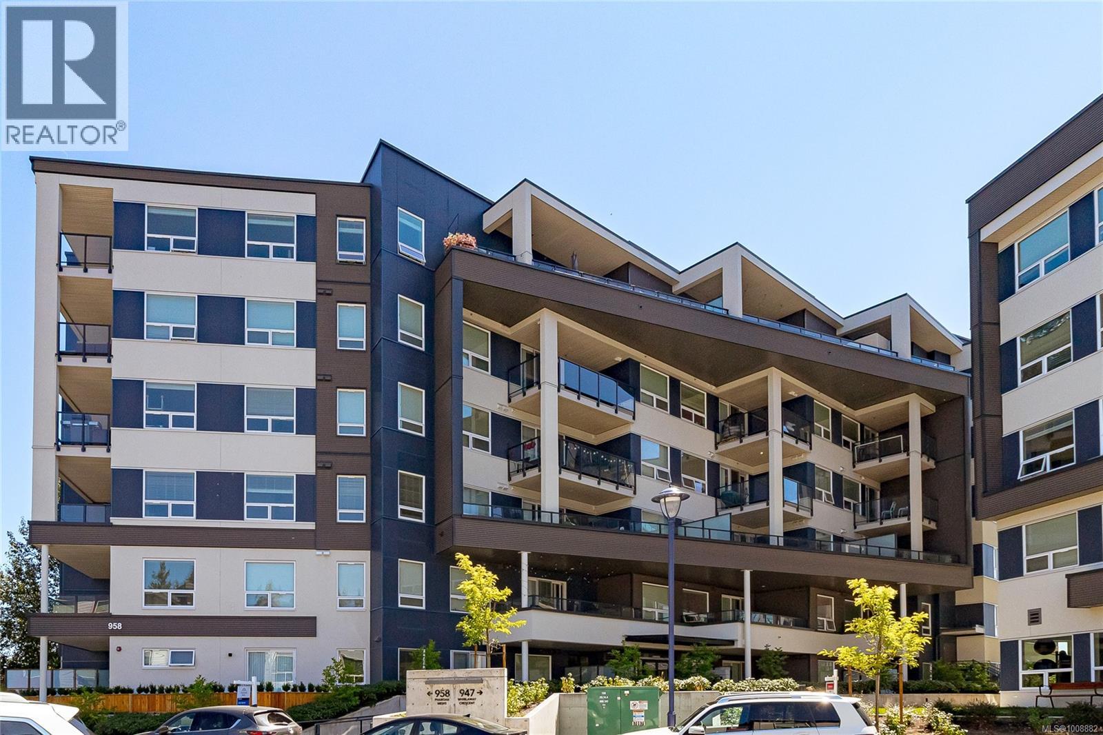 208 958 Pharoah Mews Property Photo 18