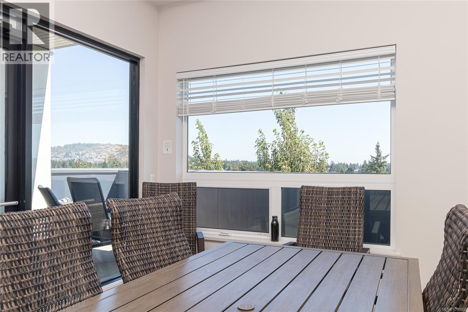 208 958 Pharoah Mews Property Photo 26