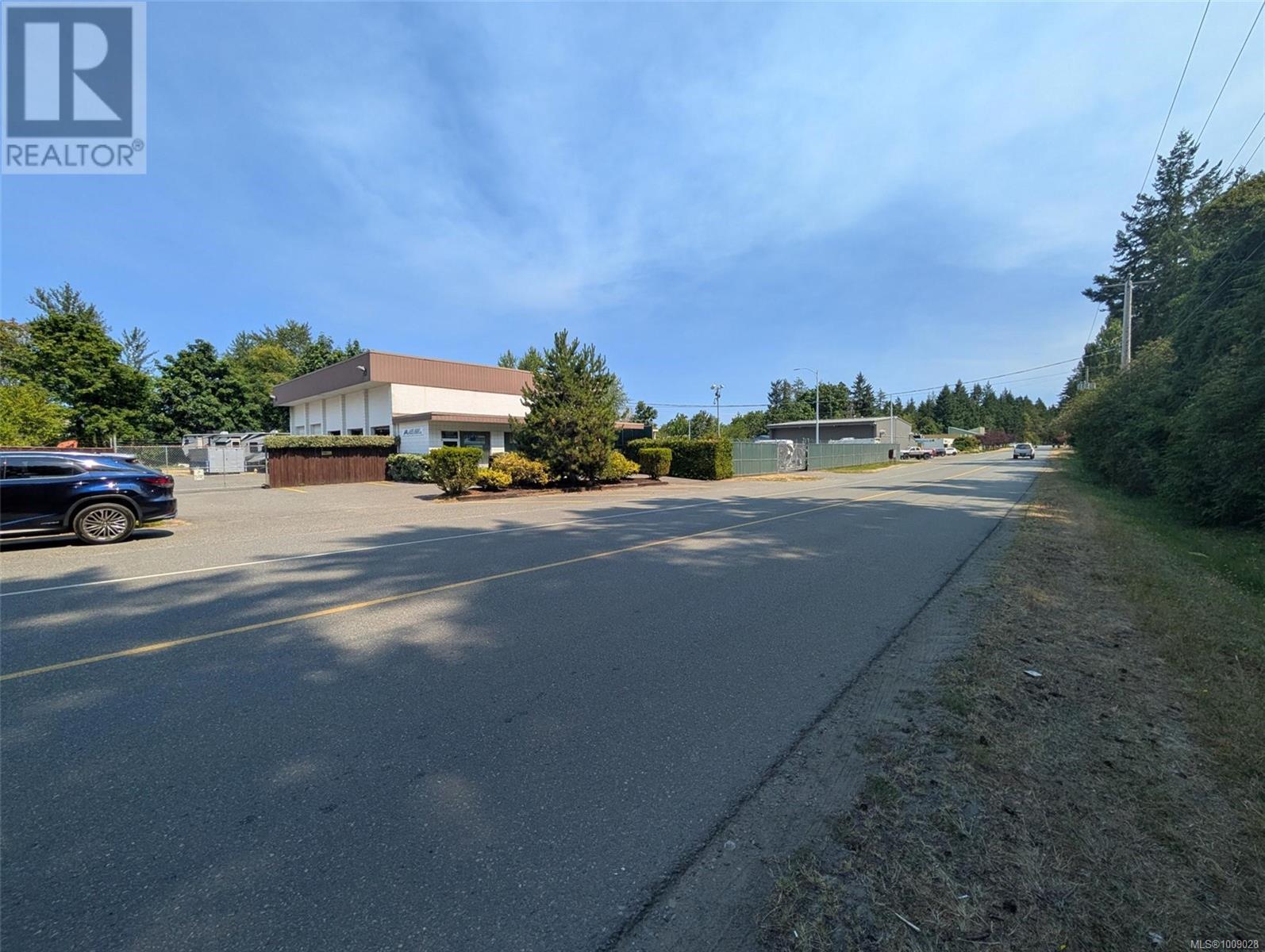 253 Fern Rd Property Photo 5