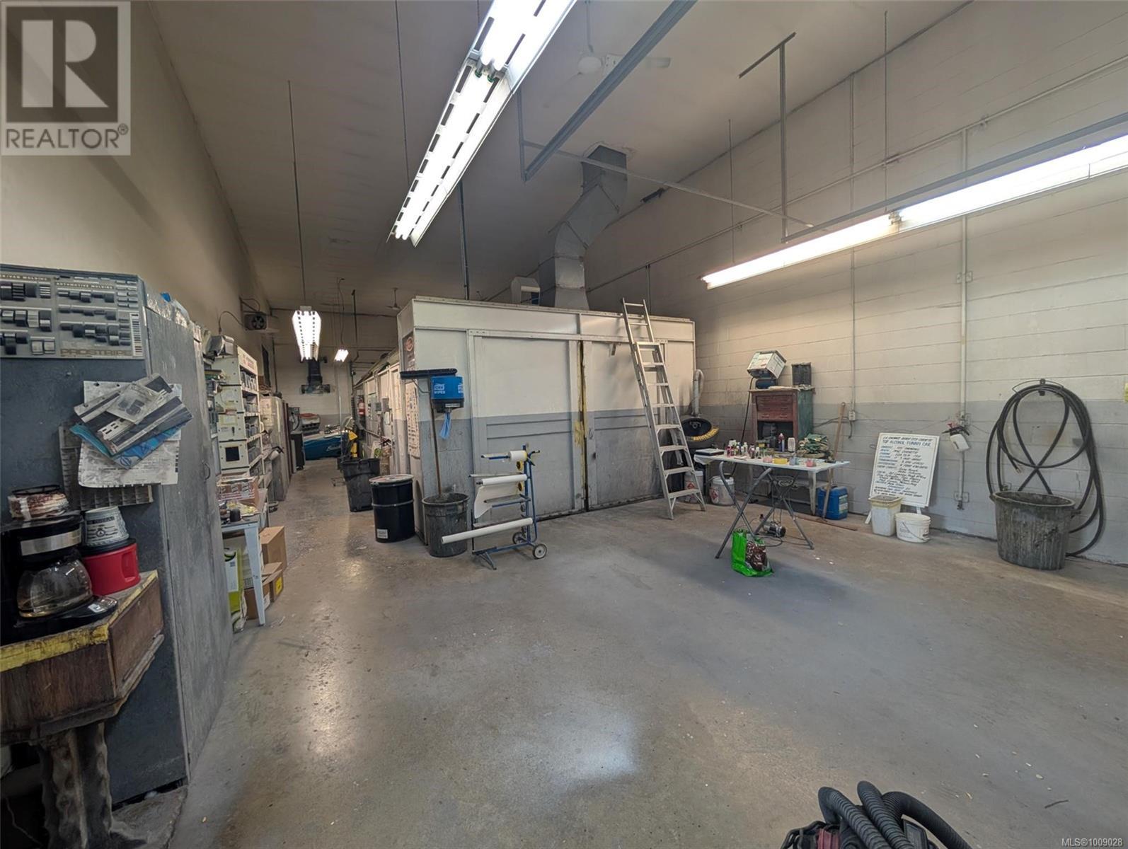 253 Fern Rd Property Photo 18