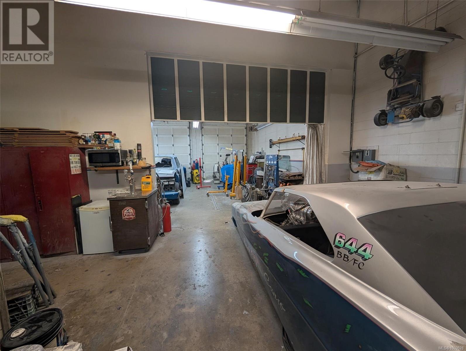 253 Fern Rd Property Photo 19