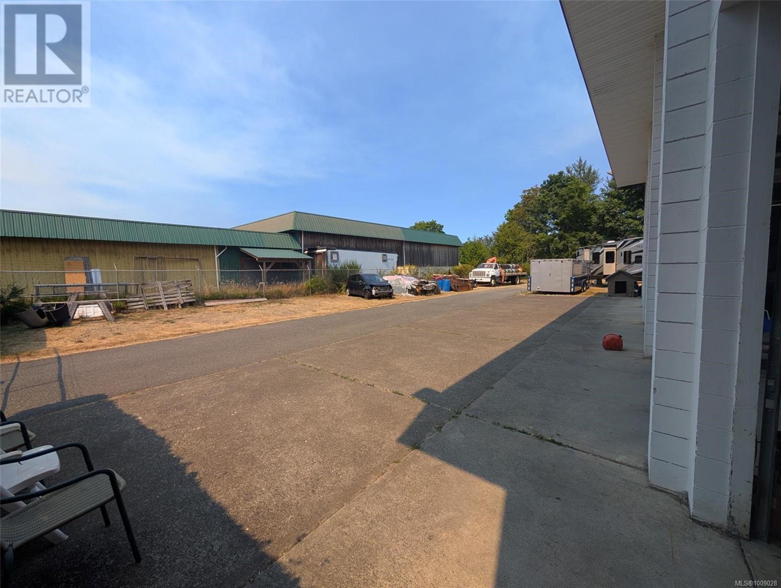 253 Fern Rd Property Photo 20