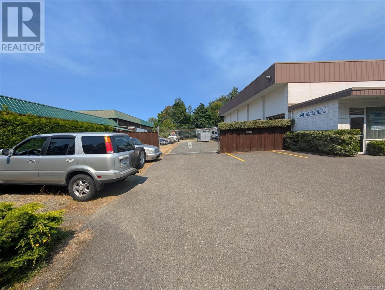 253 Fern Rd Property Photo 26