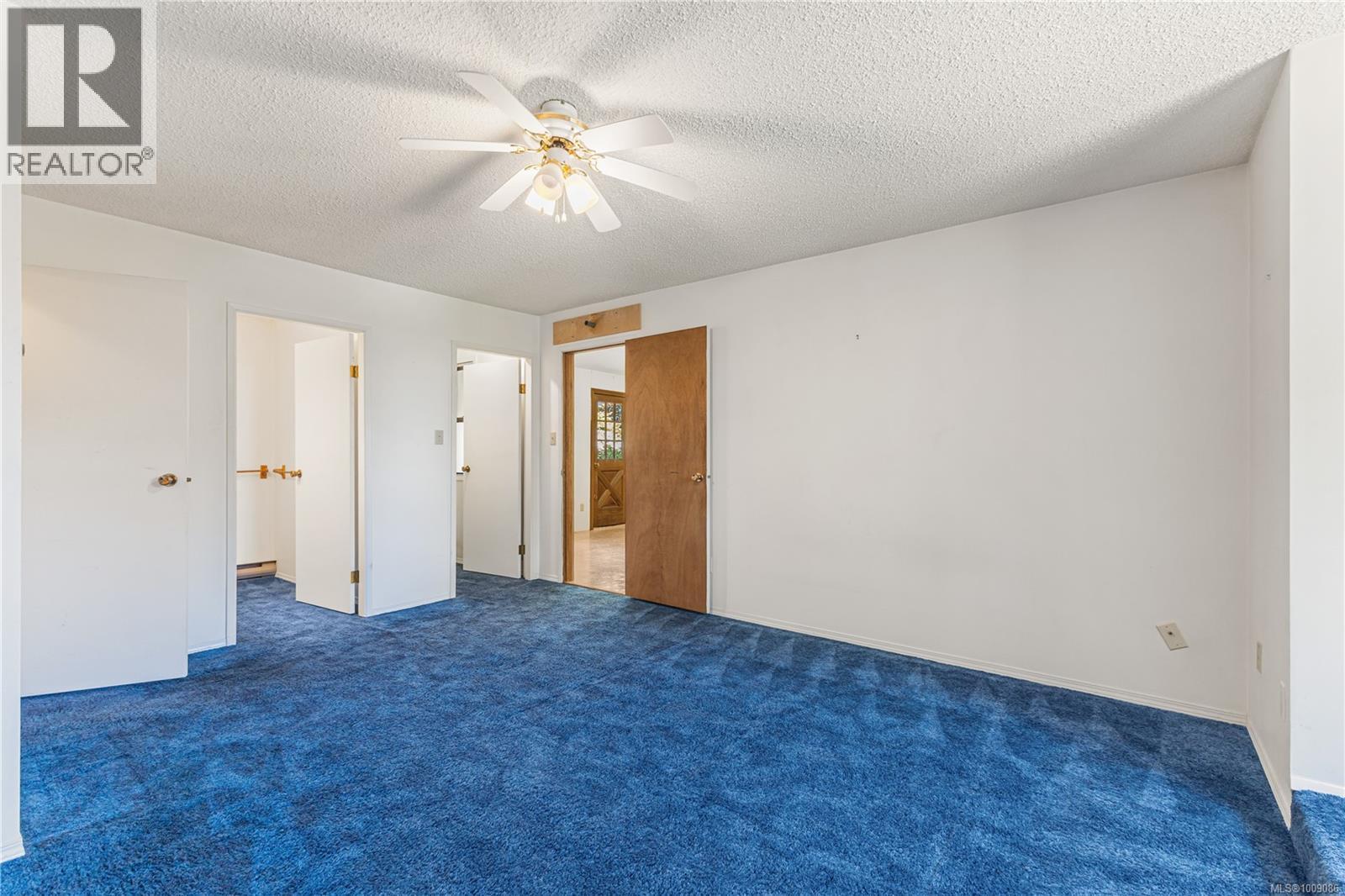 8015 Northwind Dr Property Photo 28