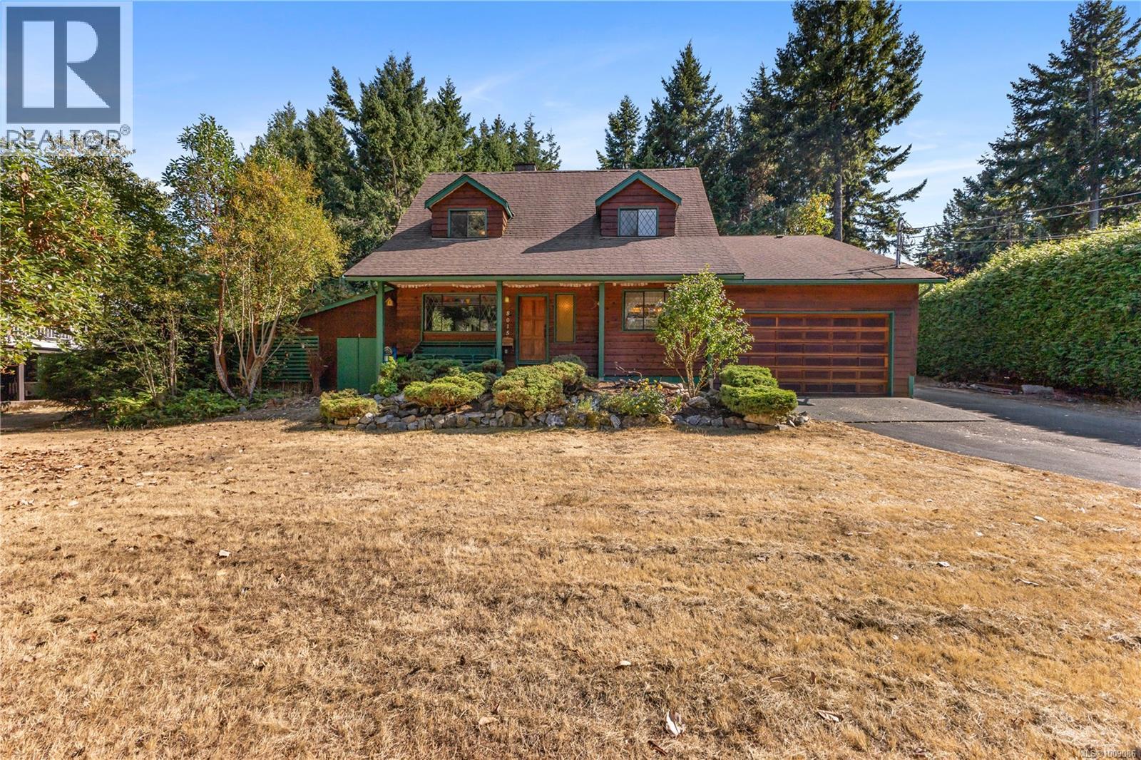 8015 Northwind Dr Property Photo 35