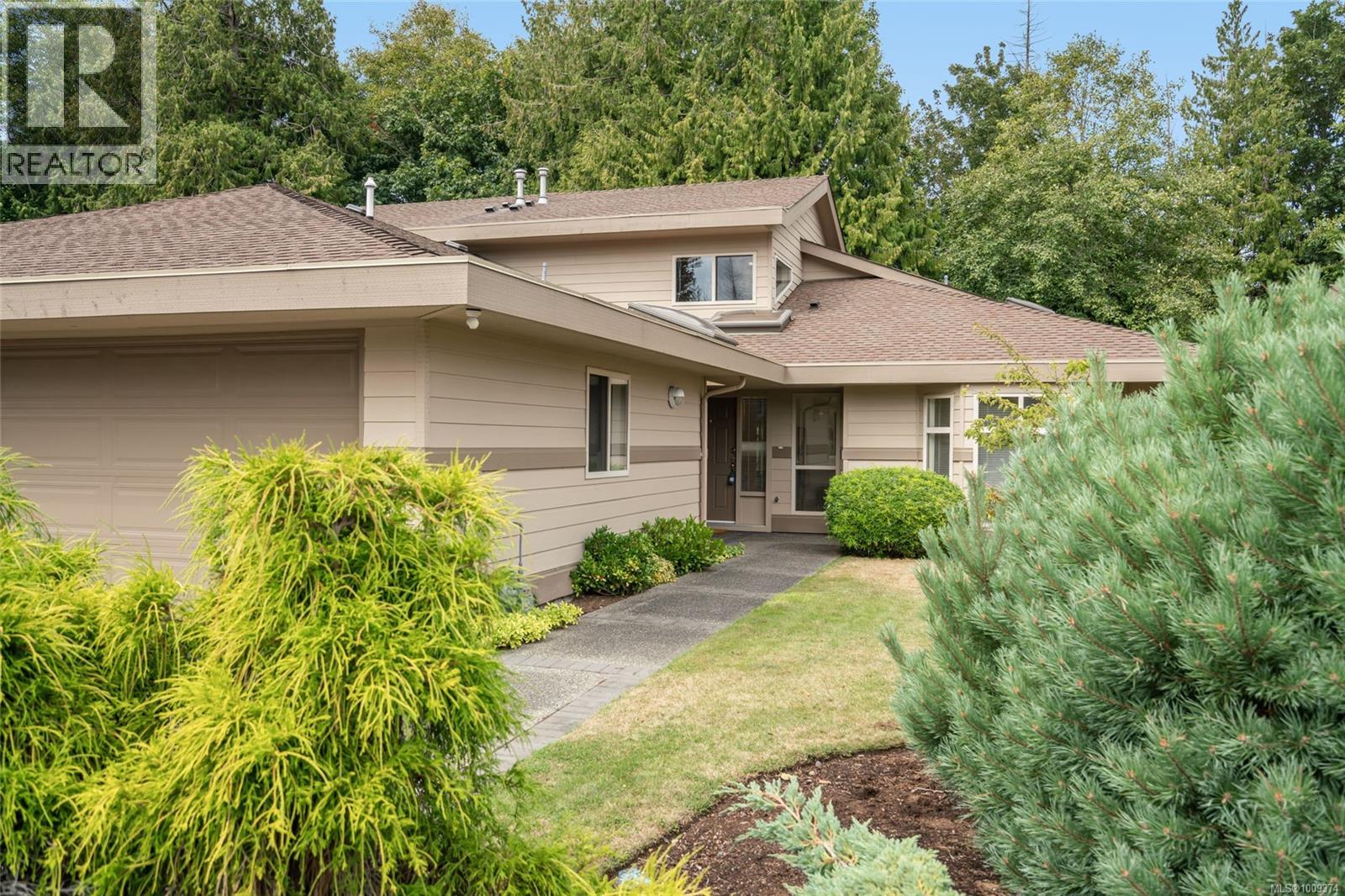 1267 Roberton Boulevard Property Photo 1