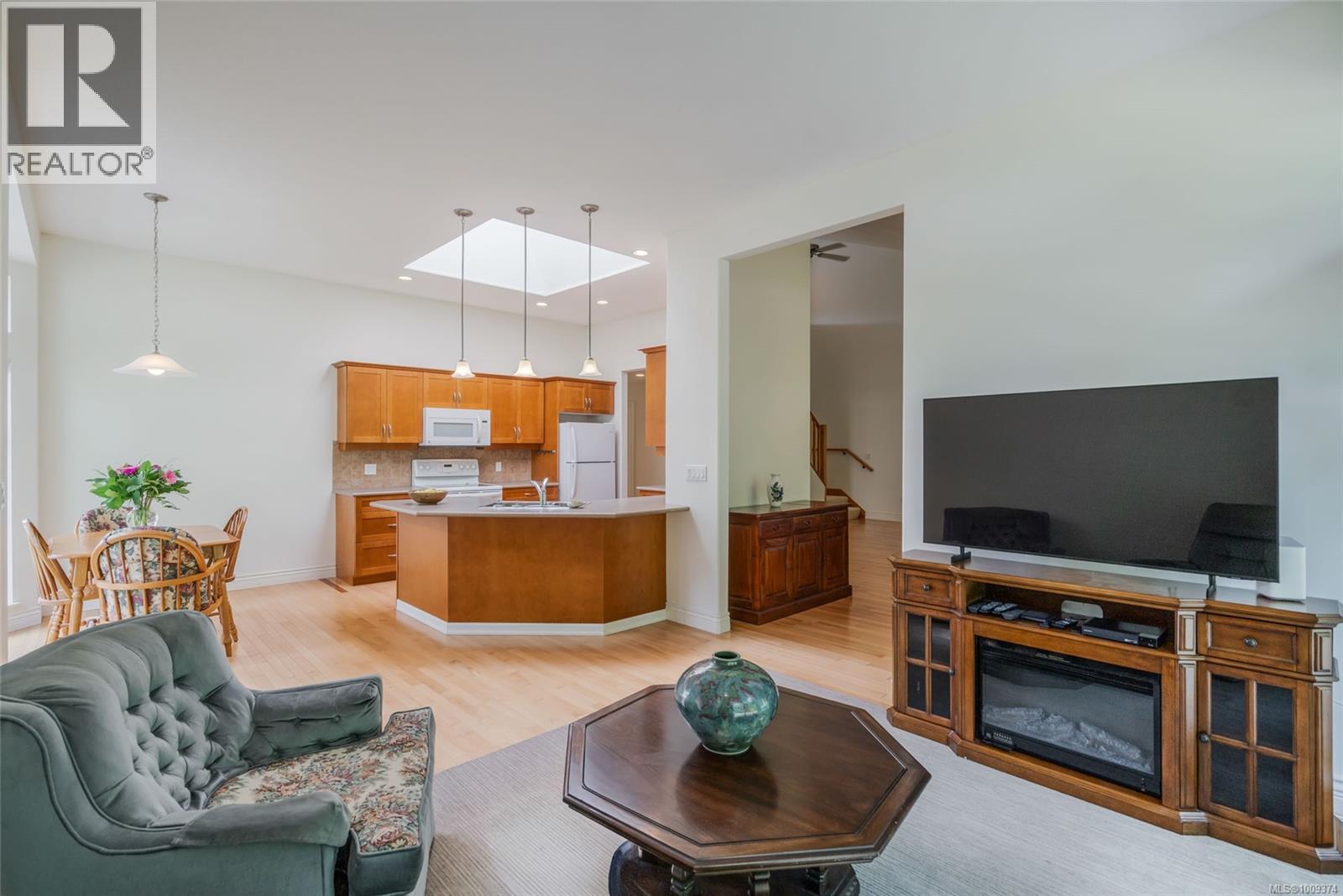 1267 Roberton Boulevard Property Photo 8