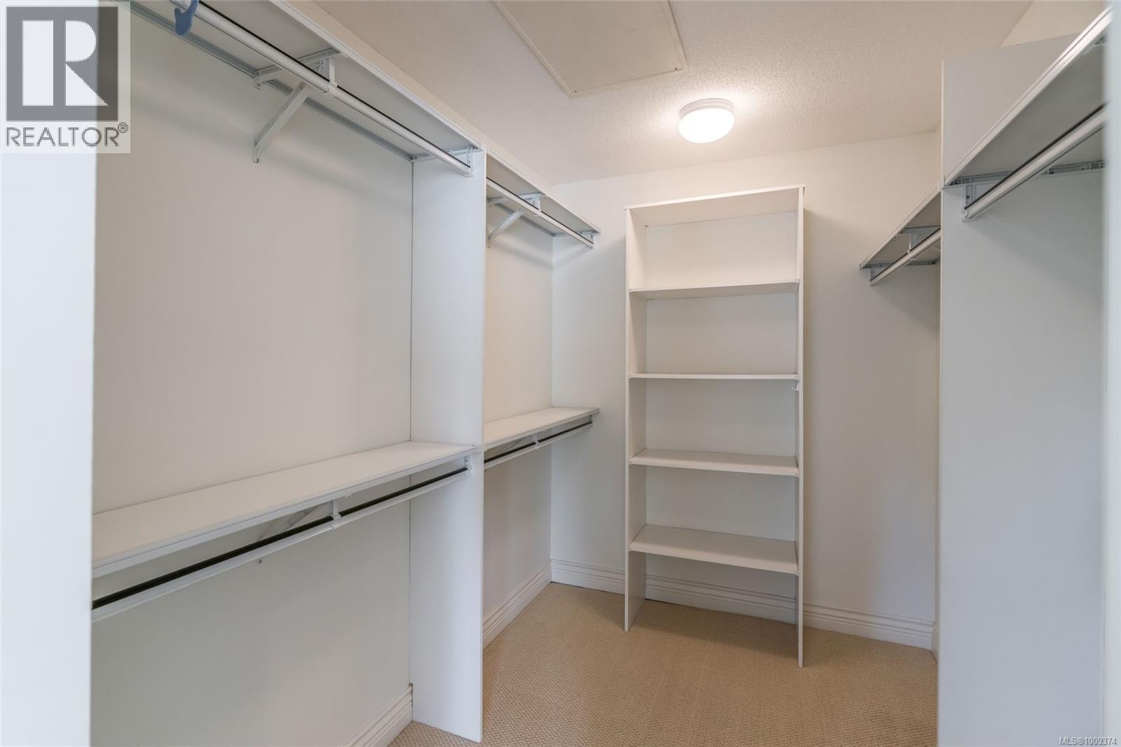 1267 Roberton Boulevard Property Photo 16