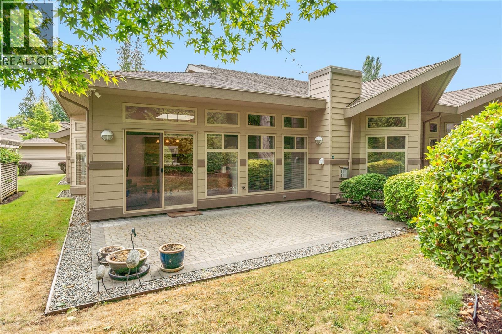 1267 Roberton Boulevard Property Photo 28