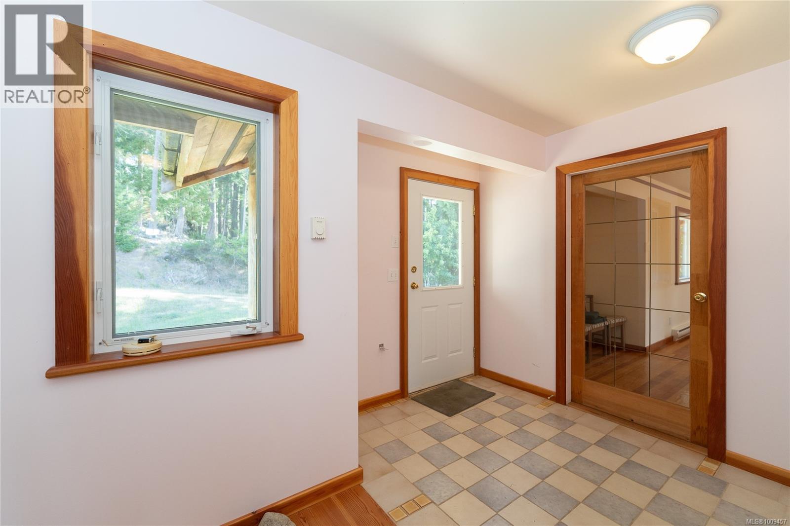 415 Campbell Bay Rd Property Photo 14