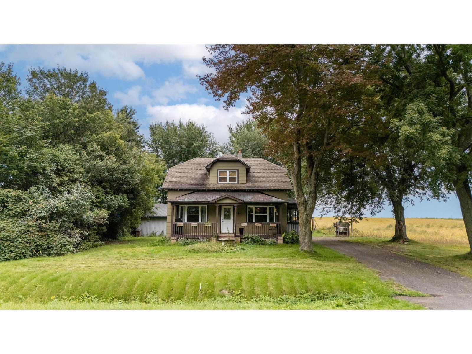 1014 Route Marie-victorin Property Photo 1