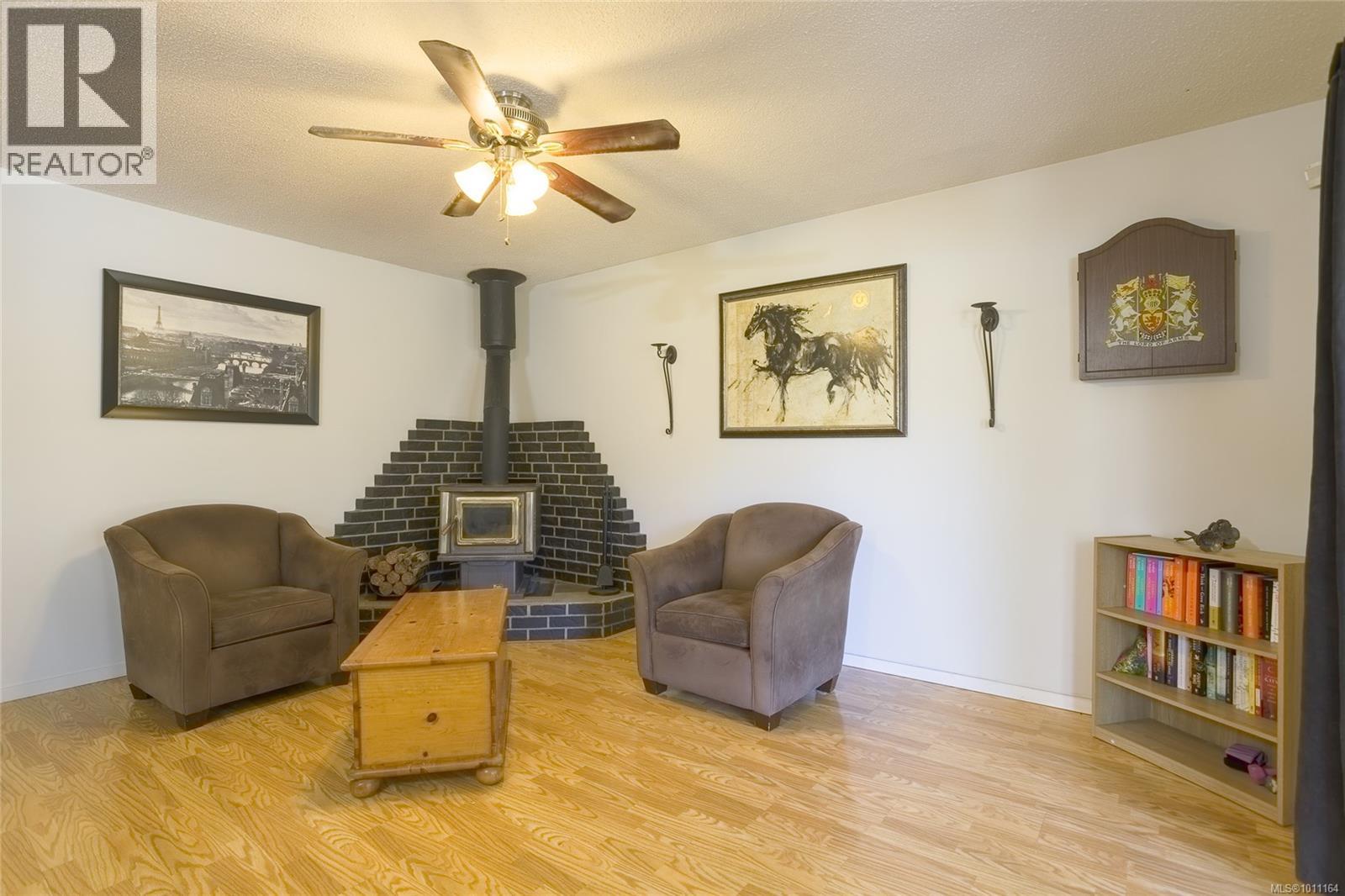 6144 Edgehill Place Property Photo 12