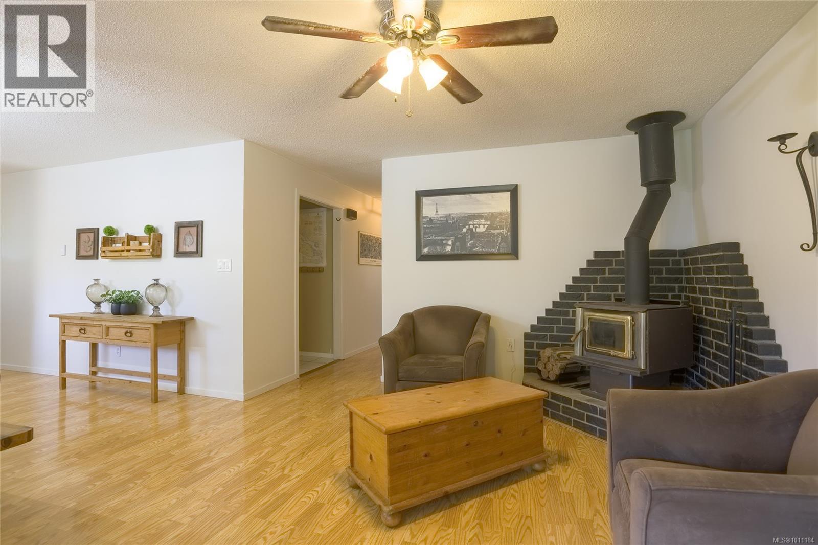 6144 Edgehill Place Property Photo 14