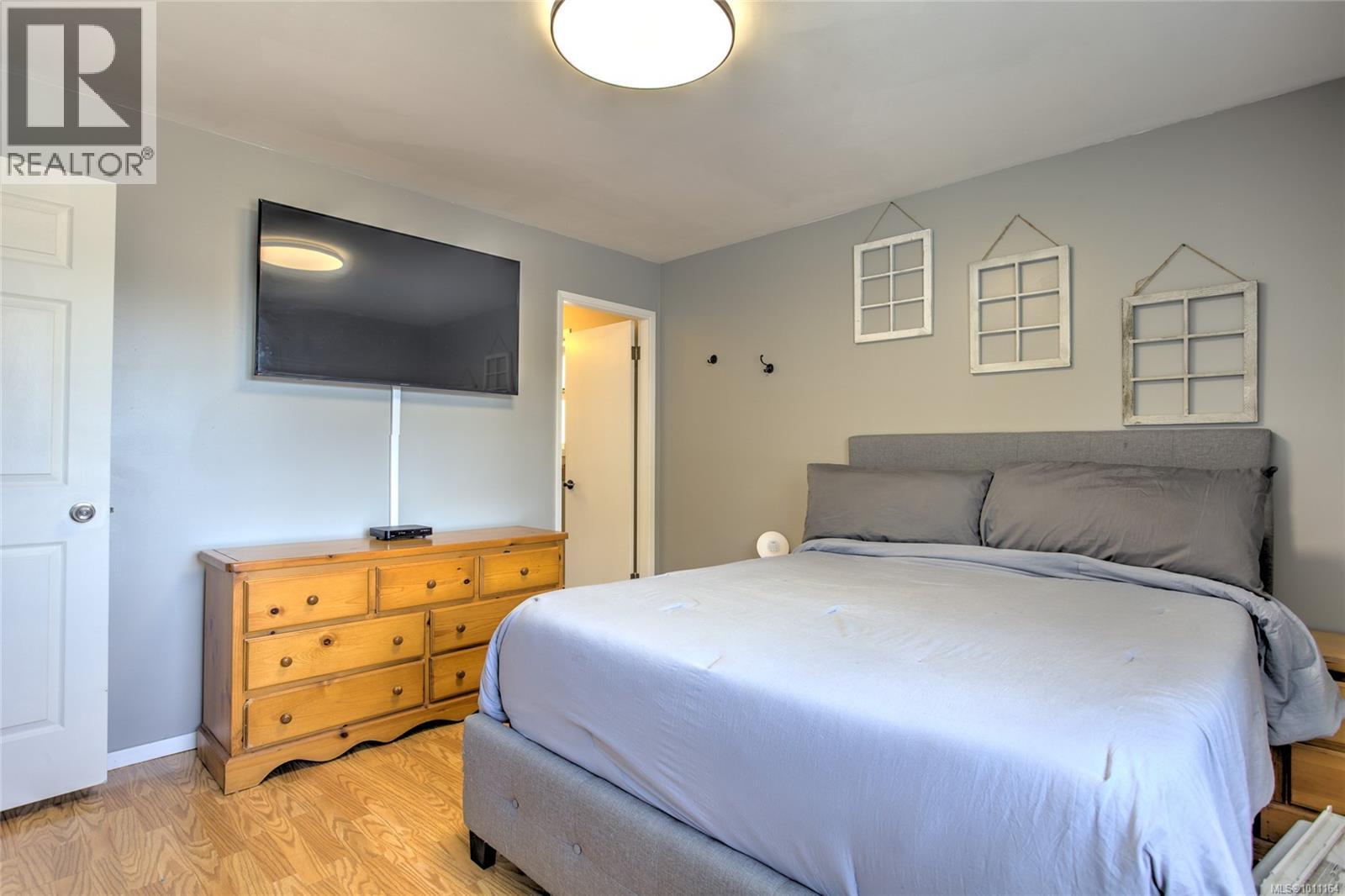 6144 Edgehill Place Property Photo 18