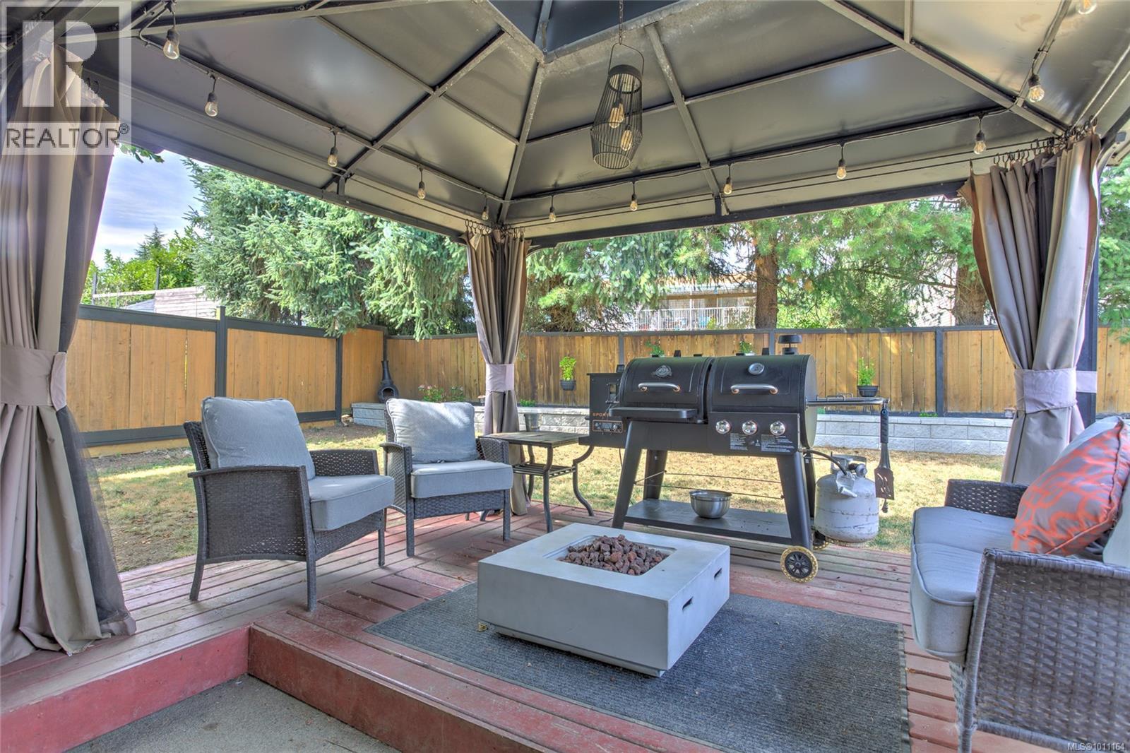 6144 Edgehill Place Property Photo 26