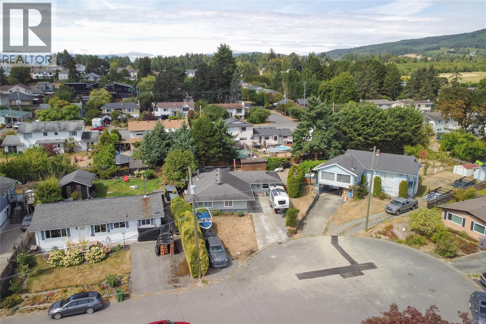 6144 Edgehill Place Property Photo 39