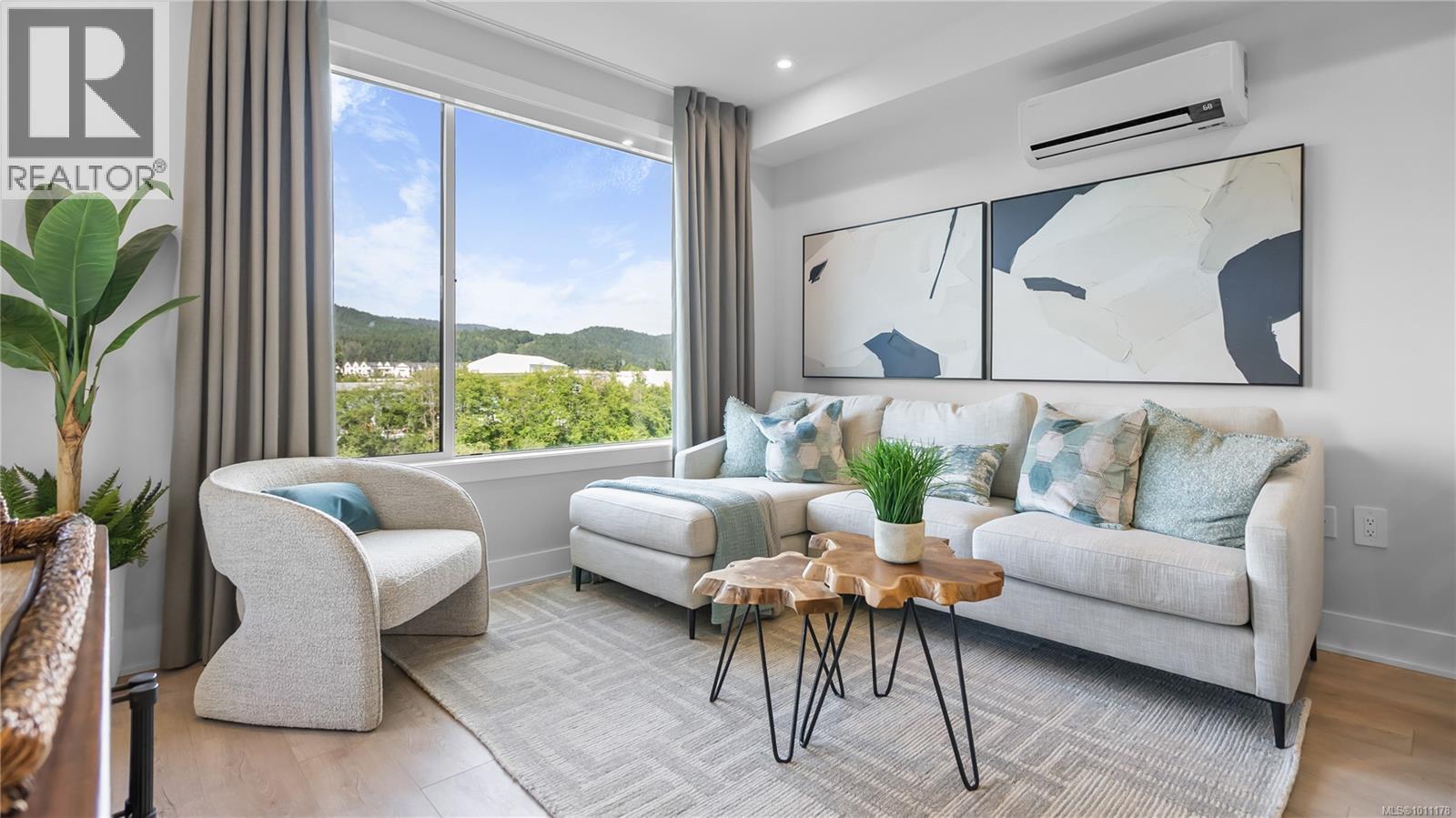 1371 Goldstream Avenue #516 Property Photo 4