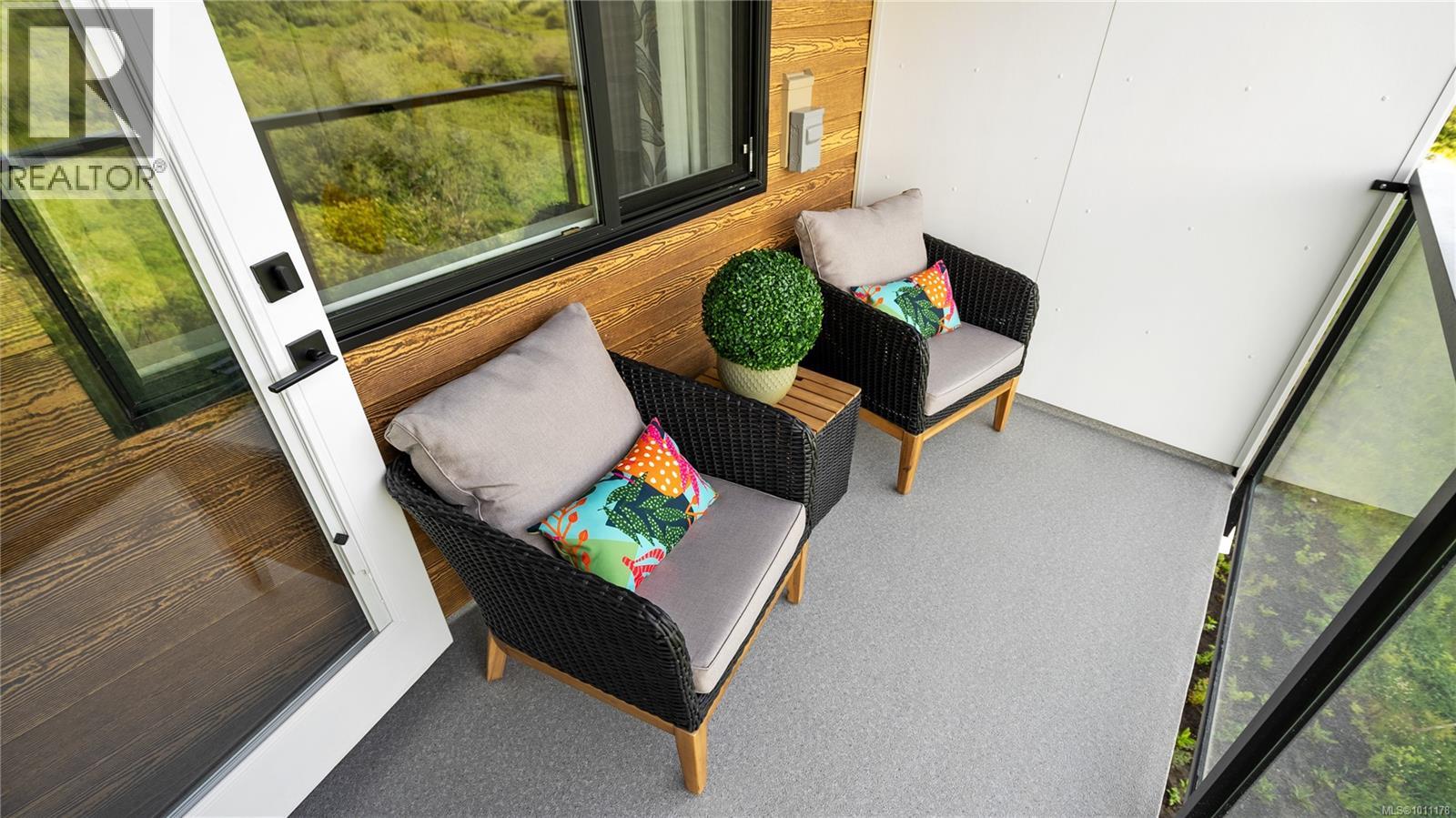 1371 Goldstream Avenue #516 Property Photo 15