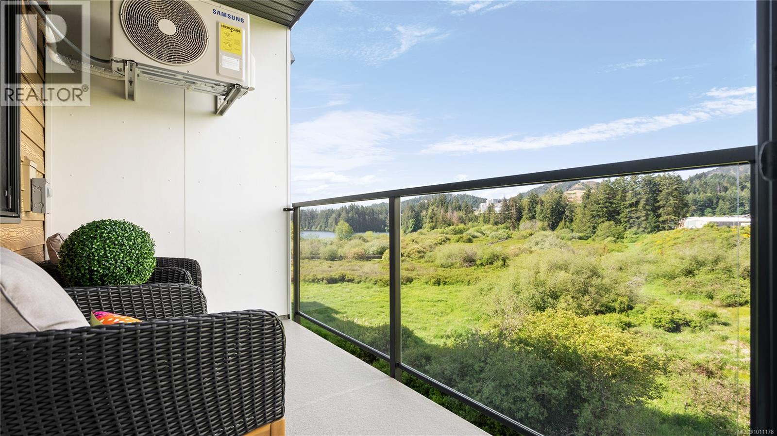 1371 Goldstream Avenue #516 Property Photo 16