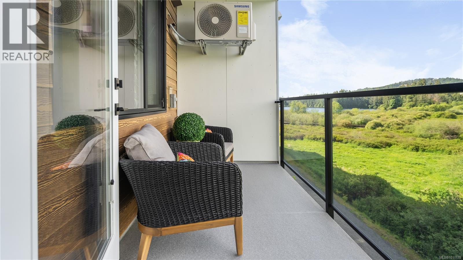 1371 Goldstream Avenue #516 Property Photo 17