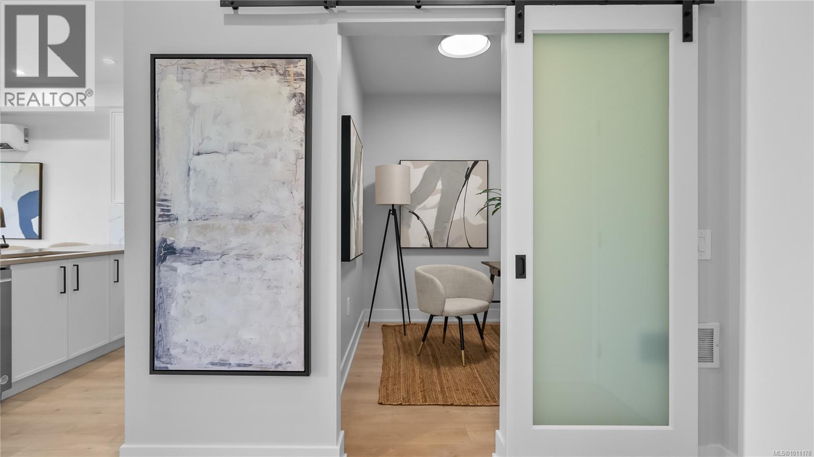 1371 Goldstream Avenue #516 Property Photo 23