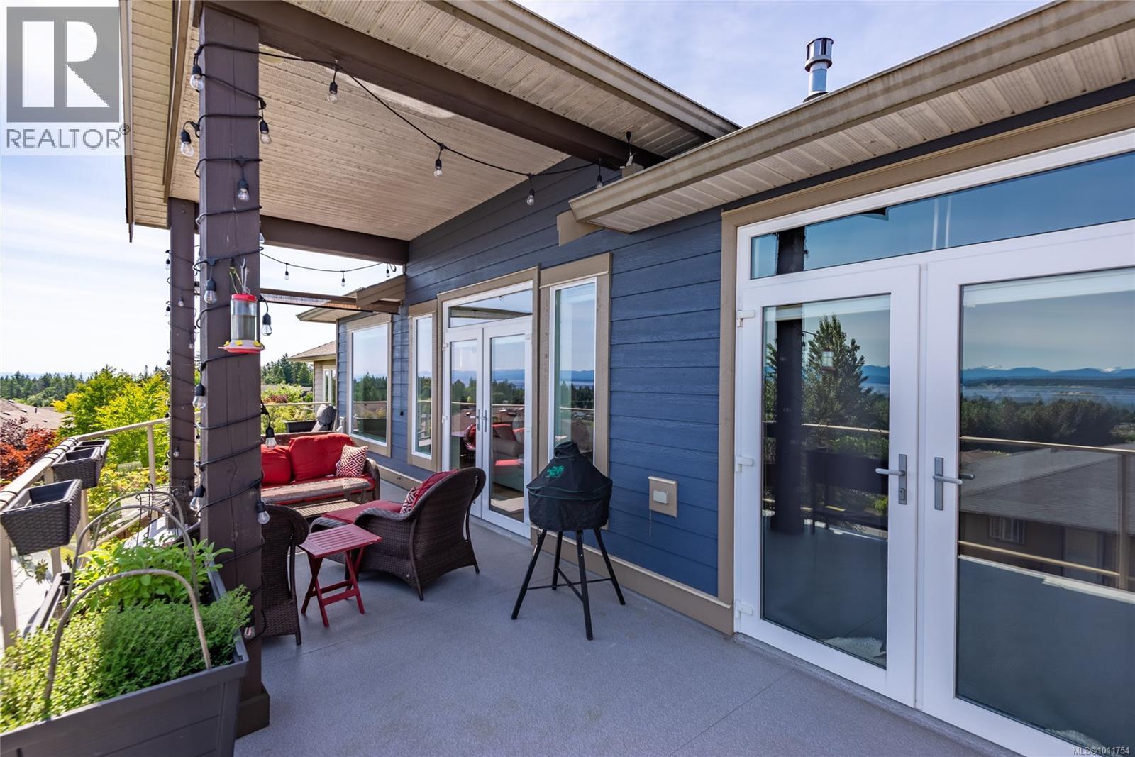 672 Pacific Heights Lane Property Photo 27