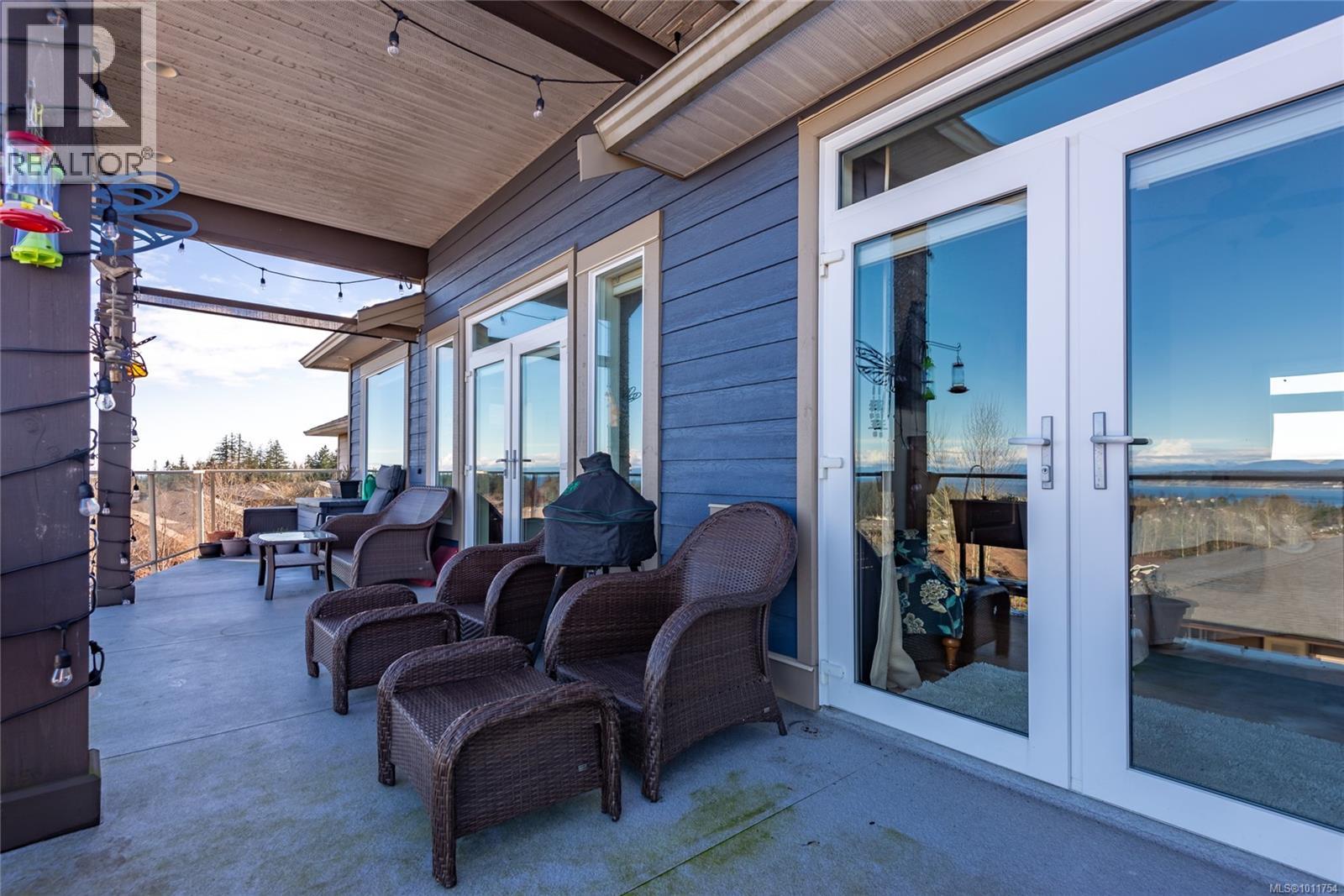 672 Pacific Heights Lane Property Photo 28