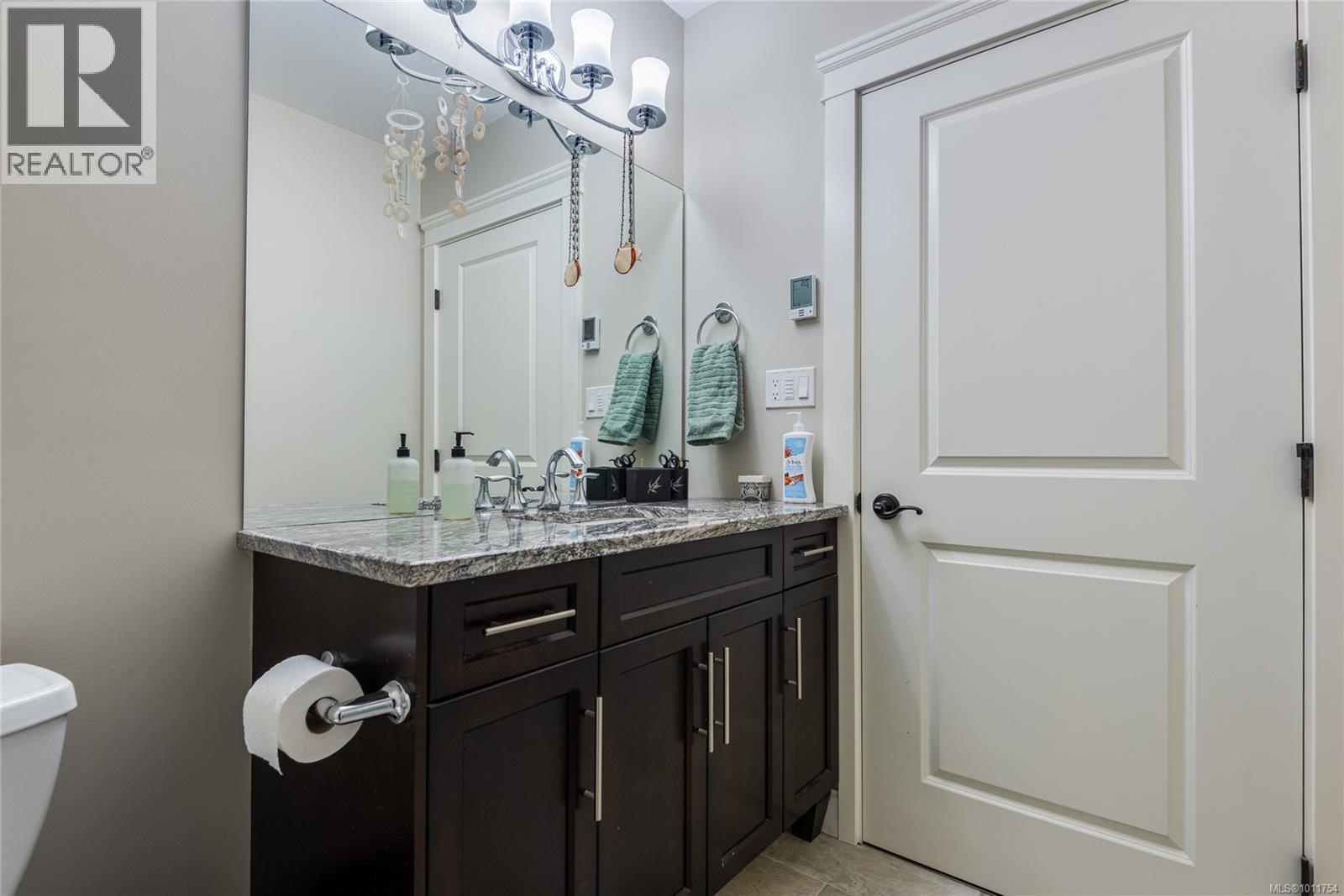 672 Pacific Heights Lane Property Photo 41