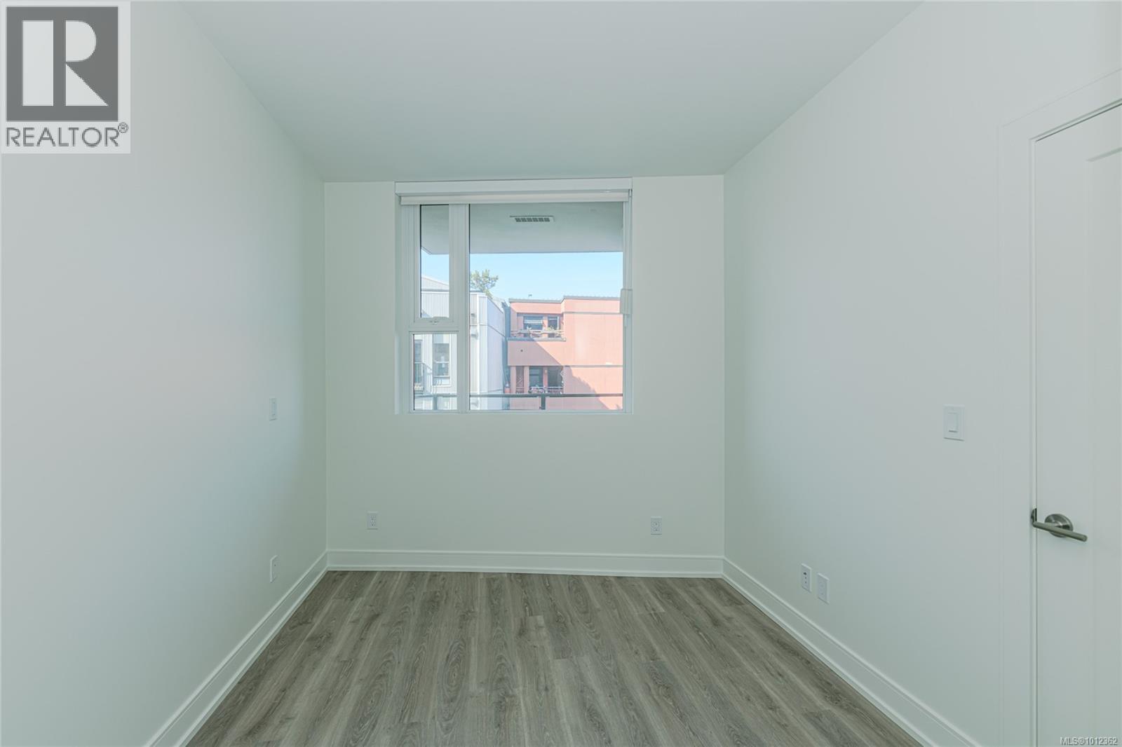 715 1628 Store St Property Photo 17