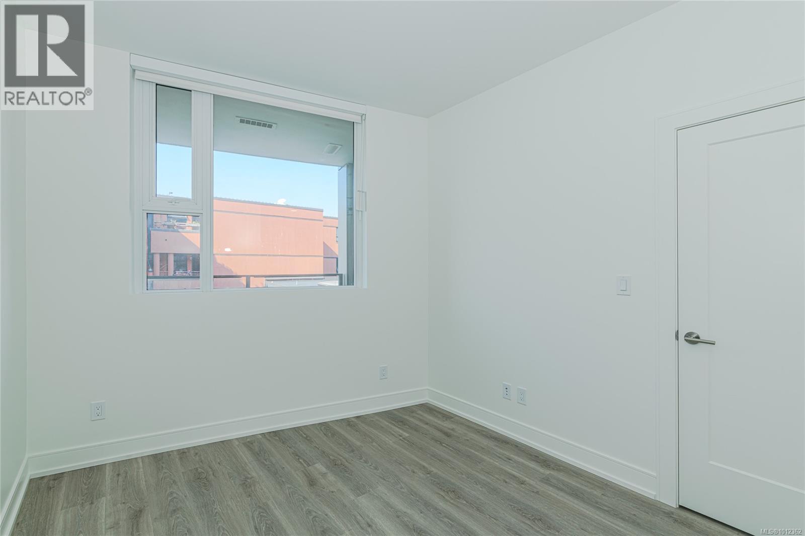 715 1628 Store St Property Photo 18