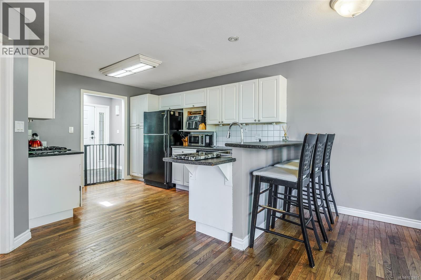 2702 Eden Street Property Photo 12