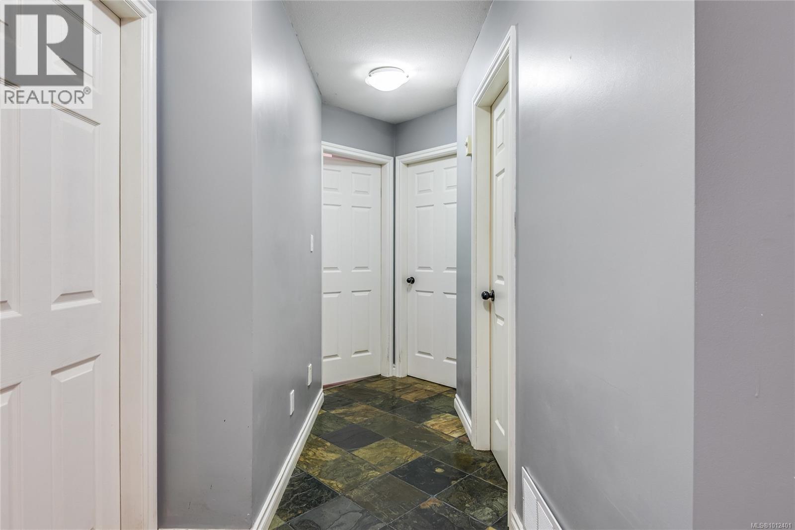 2702 Eden Street Property Photo 16