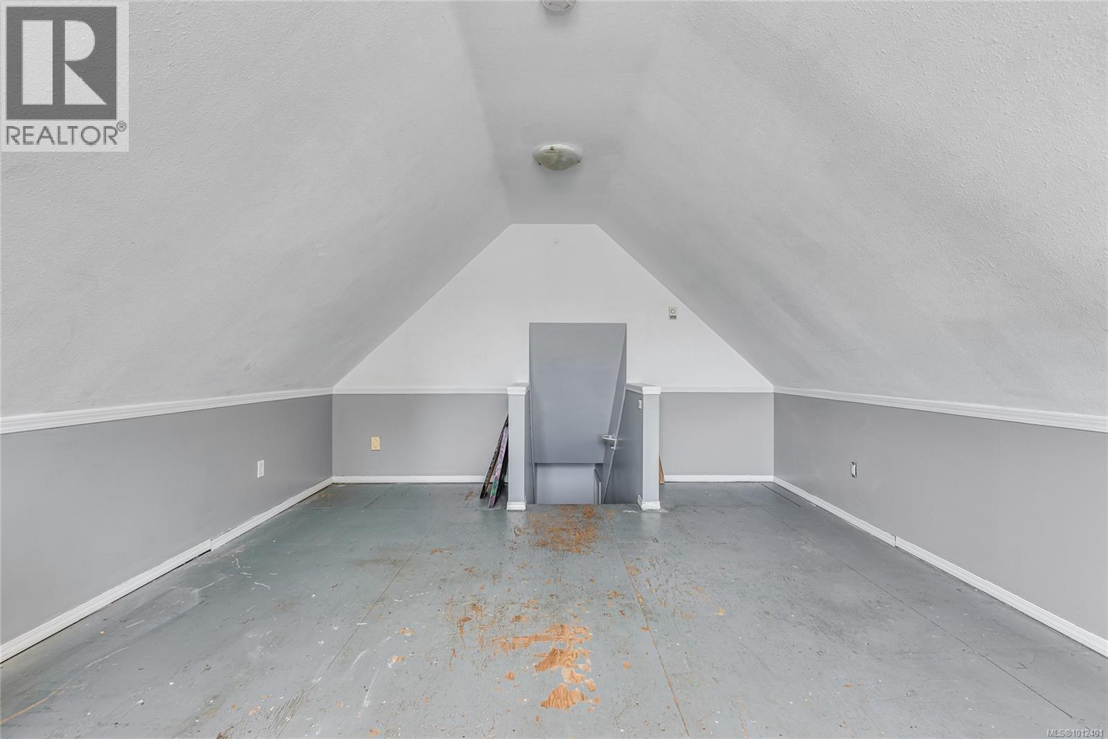 2702 Eden Street Property Photo 27