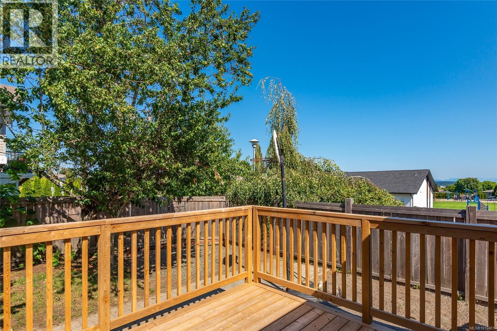 2702 Eden Street Property Photo 28