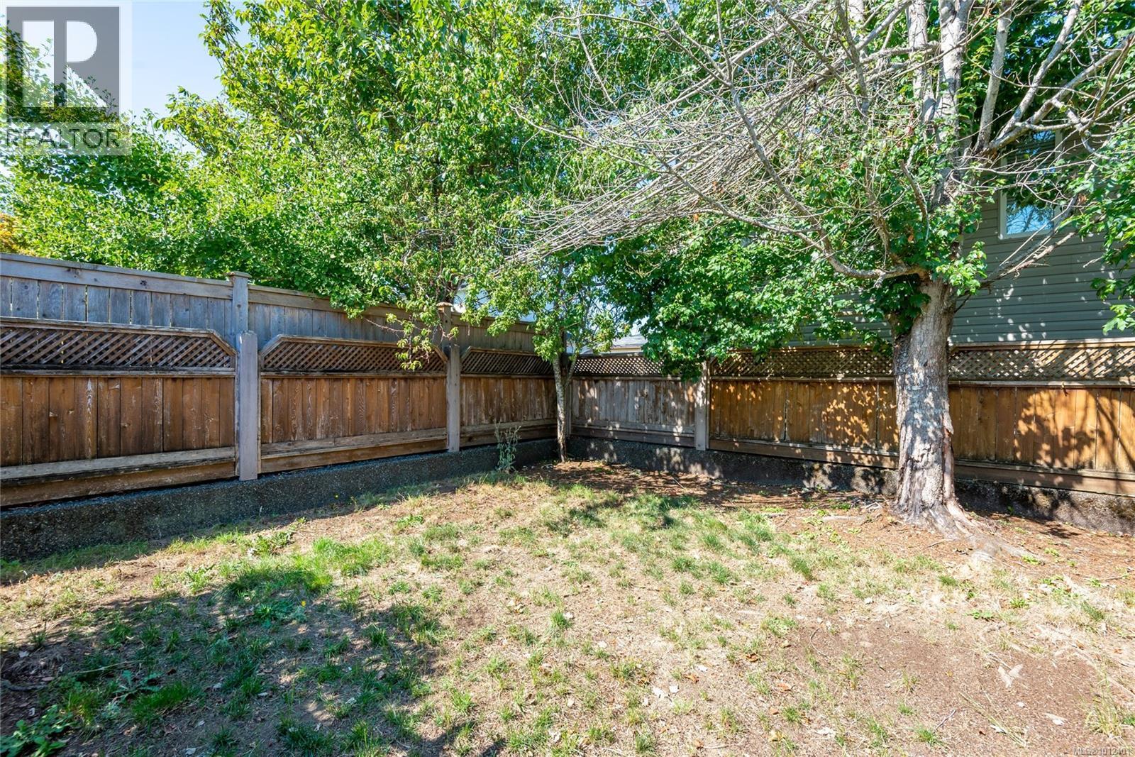 2702 Eden Street Property Photo 33