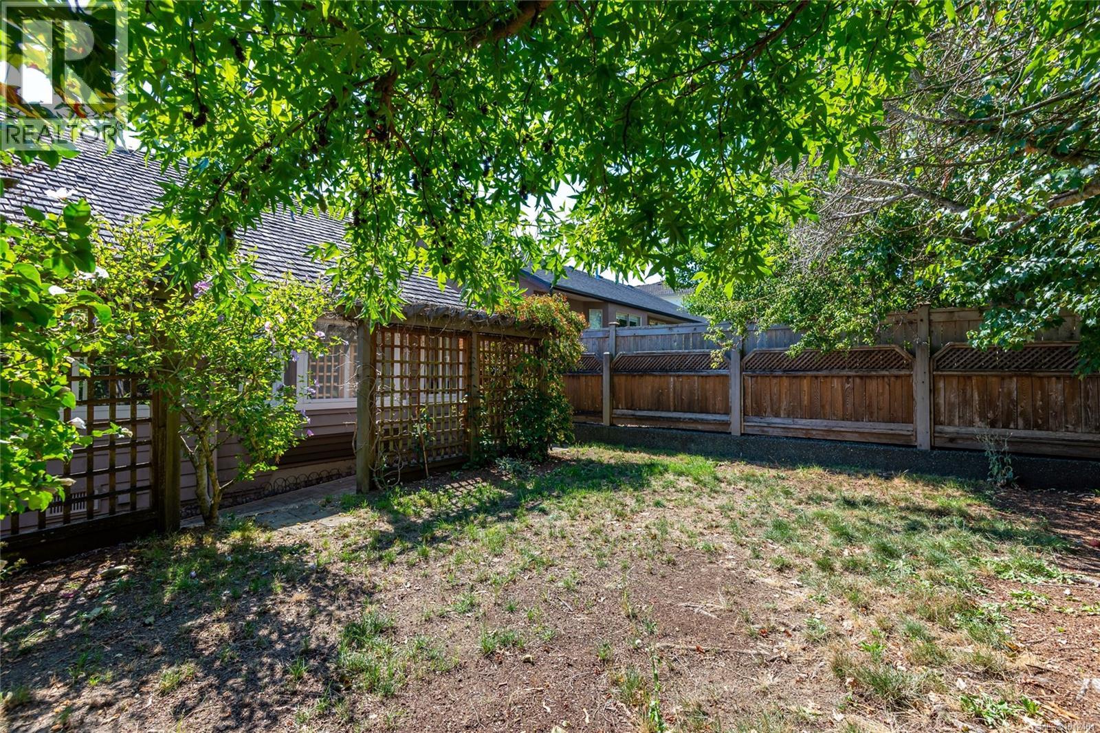 2702 Eden Street Property Photo 35