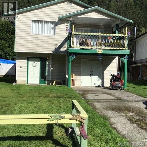 543 Maquinna Dr N Property Photo 1