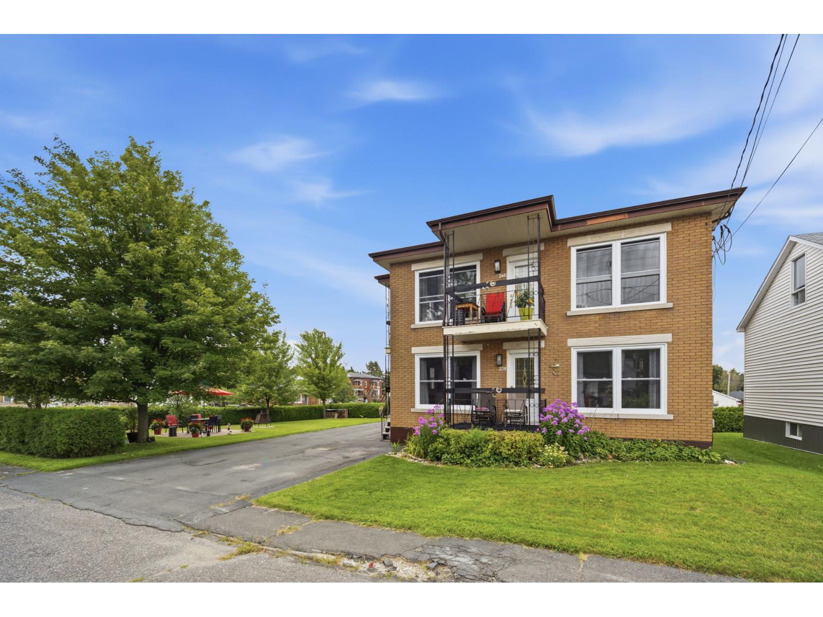 338-340 Rue St-jacques Property Photo 1