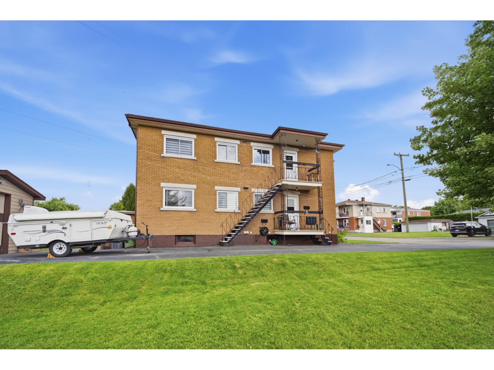 338-340 Rue St-jacques Property Photo 2