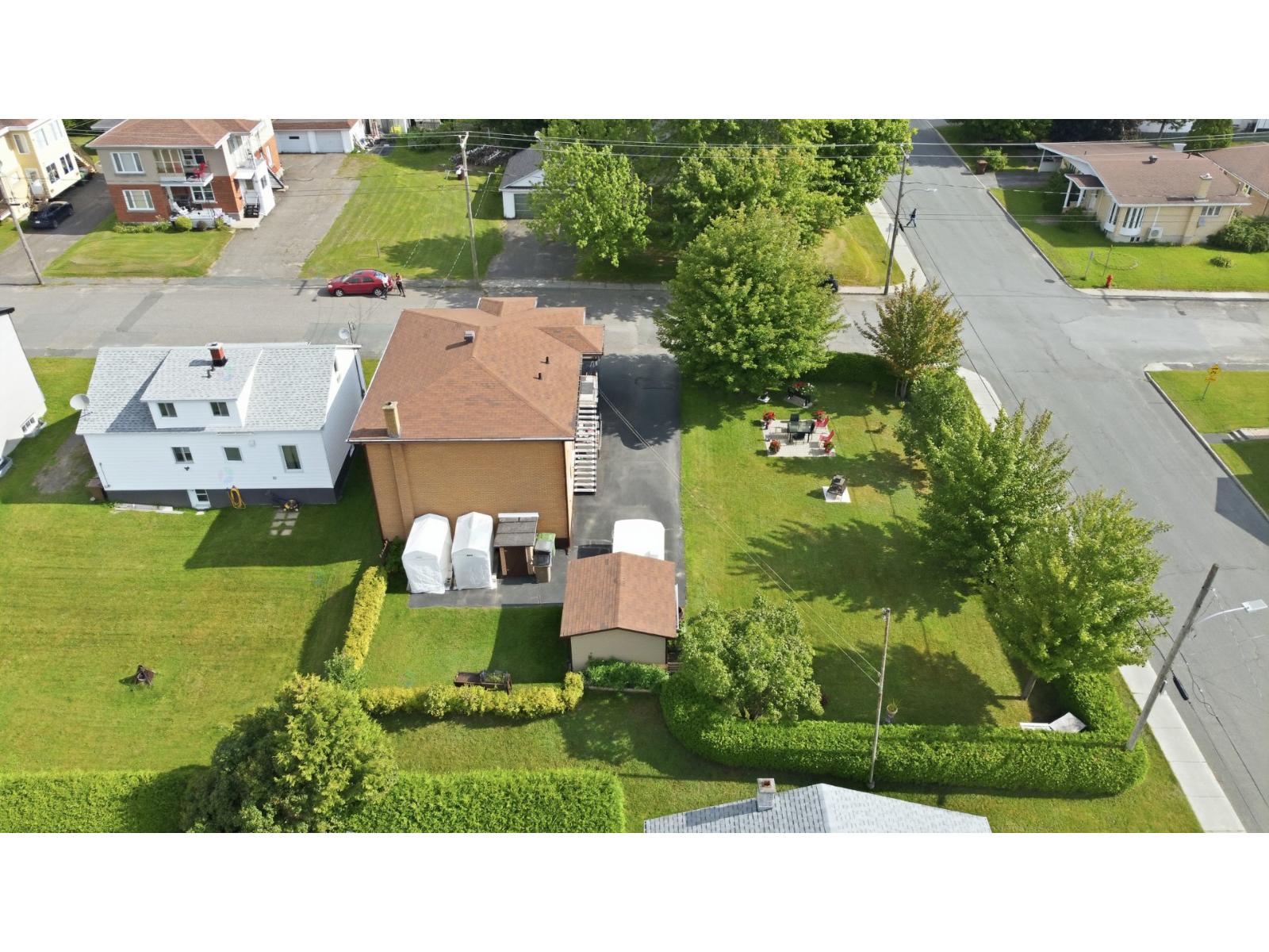 338-340 Rue St-jacques Property Photo 7